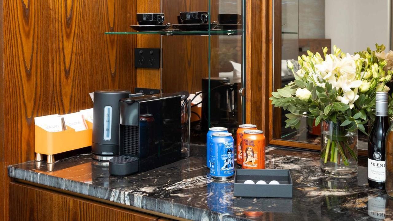 Horizon By Skycity Auckland Luaran gambar A Nespresso coffee machine in a hotel room